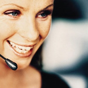 An image of a Service Desk agent